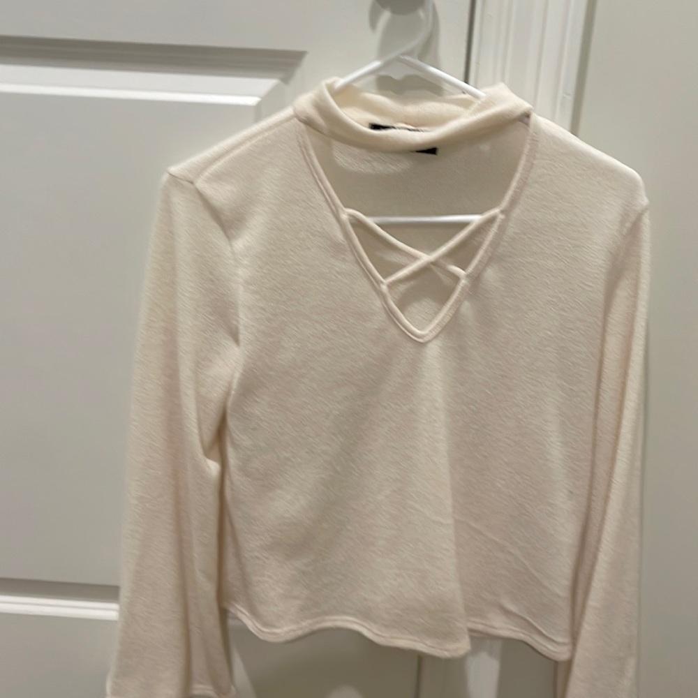 Long sleeve/ sweater like top